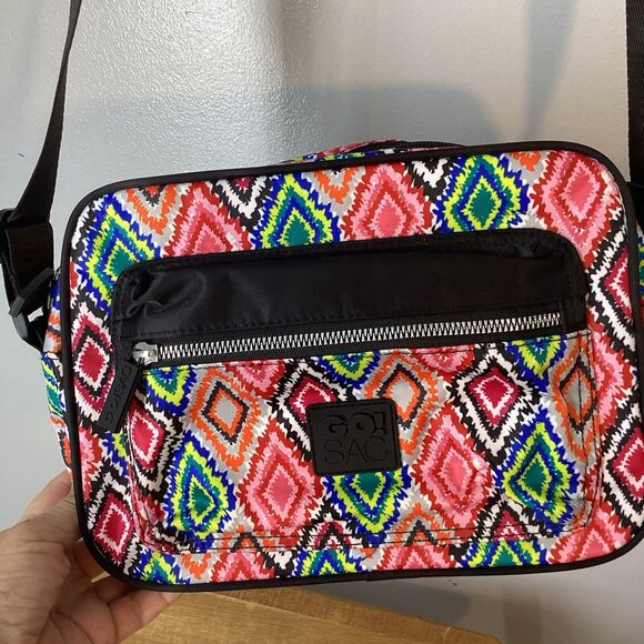 GO SAC Multi-Colored Aztec Design Crossbody - Picture 4 of 8